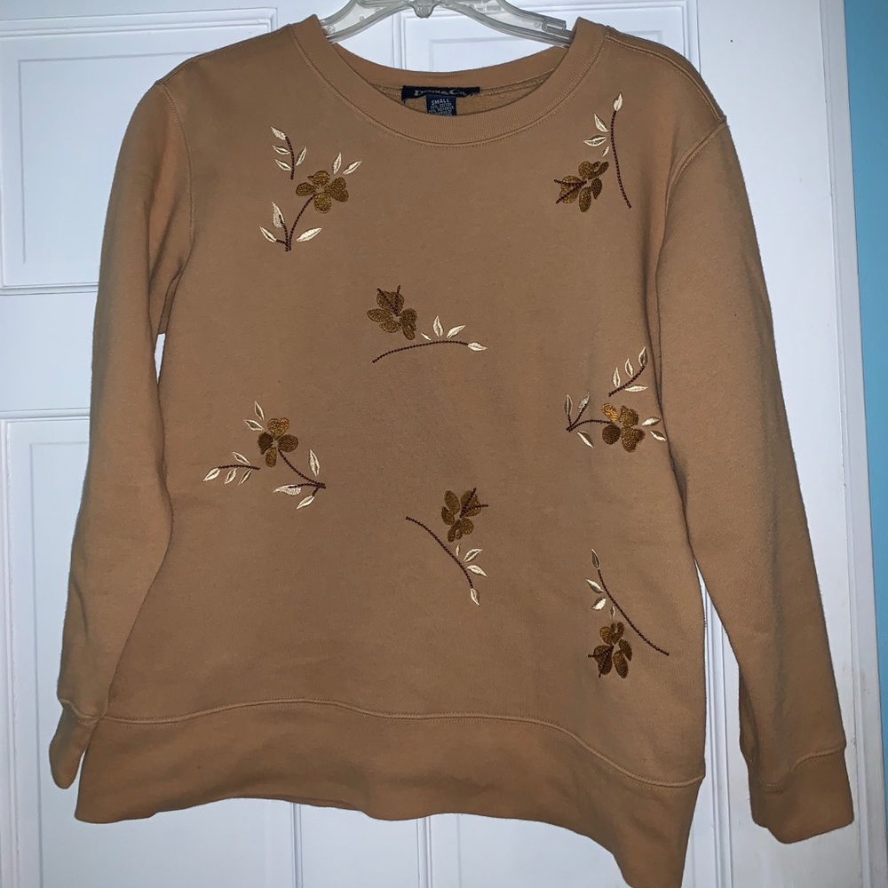 Floral embroidered sweatshirt